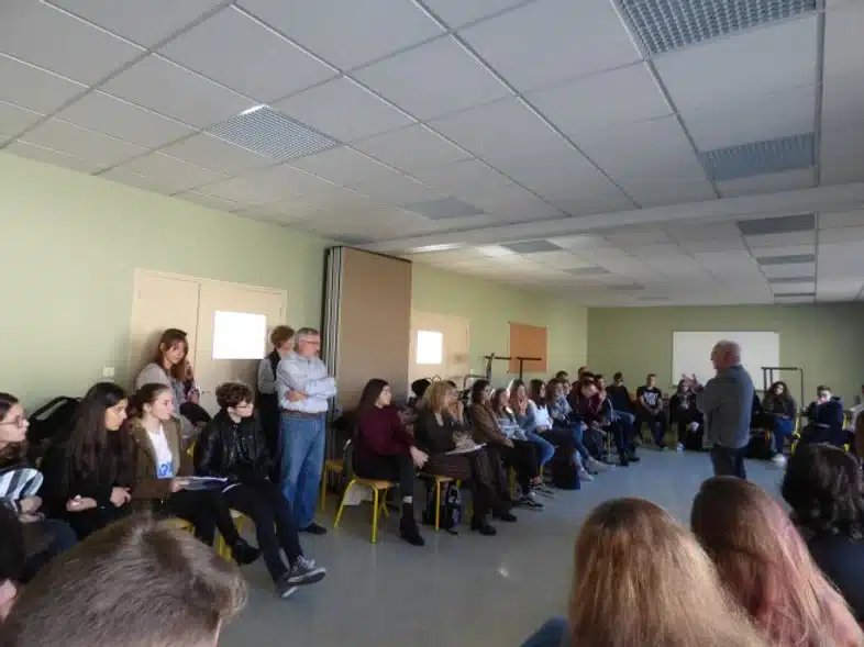 Ouverture internationale 1123 52e92f_6c508dd5a6e44039a35c3a34dc2b4354~mv2