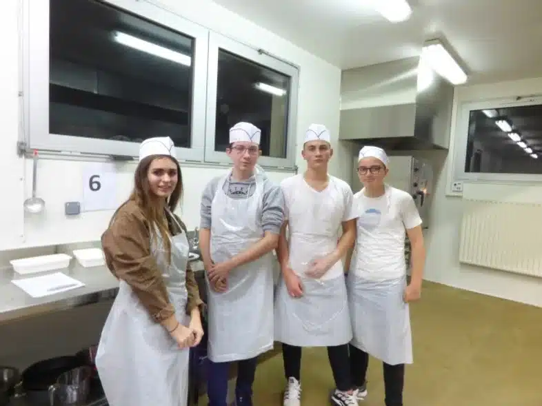 Ouverture internationale 1042 52e92f_6d0671efca0f496193cc806aec8f52a6~mv2