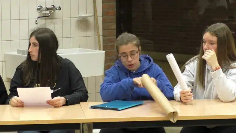 Ouverture internationale 651 52e92f_6dee80bb18d147a099858eca7816f4cf~mv2