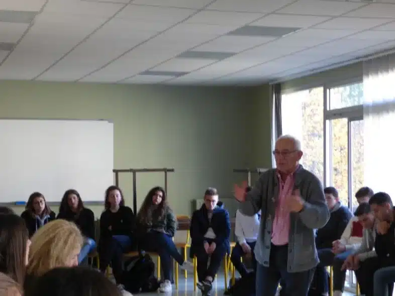 Ouverture internationale 1124 52e92f_70b895400ee44c59a6b290b7318506cf~mv2