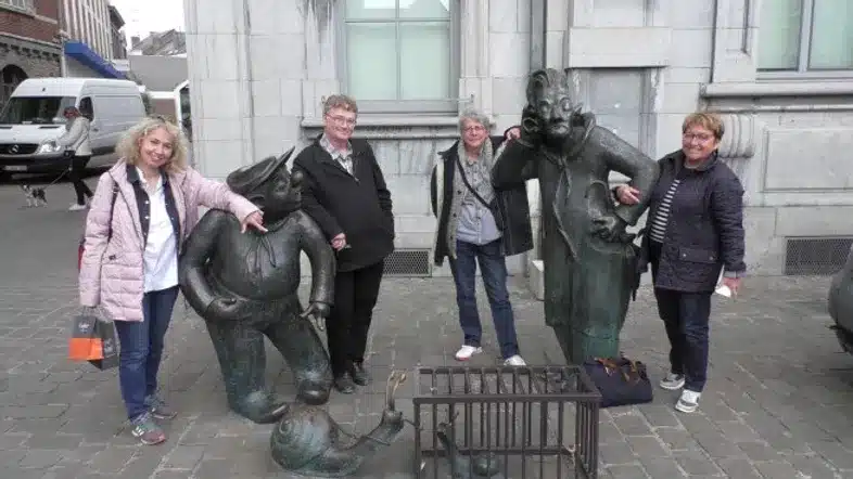 Ouverture internationale 664 52e92f_7342e16f41a14e3cb87187b64405deaf~mv2