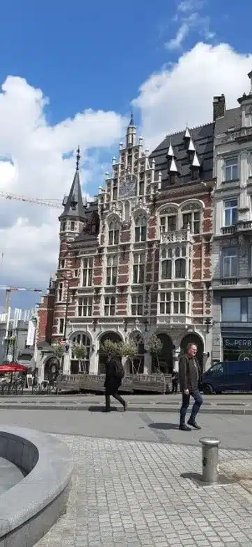 Ouverture internationale 396 52e92f_7527772a2226454082c3ff4e014093d3~mv2