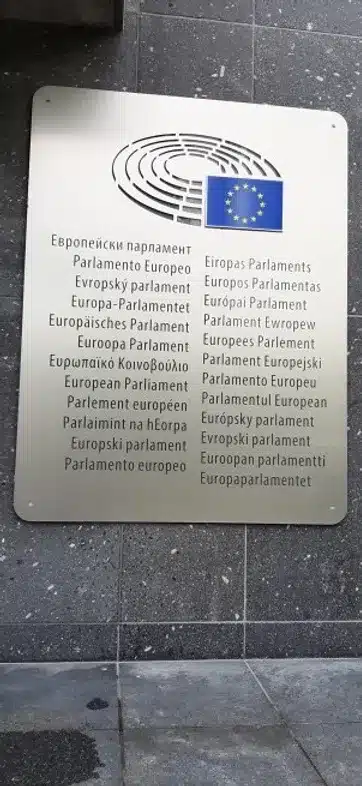 Ouverture internationale 455 52e92f_75d635f5b000409c9c02dd343aaa0cf6~mv2