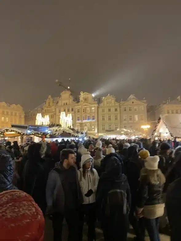 Ouverture internationale 6 52e92f_7616bdcc5e534139b090f776e8bf8df8~mv2