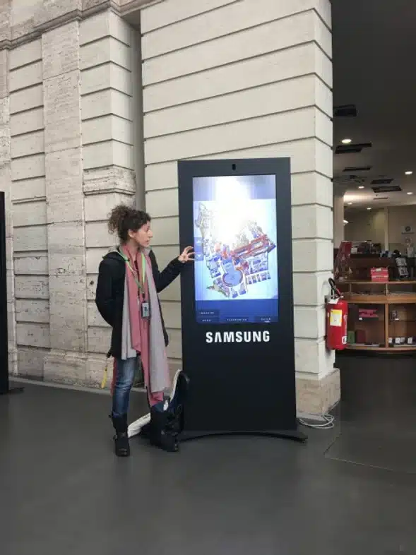 Ouverture internationale 1299 52e92f_769069d99f1d407cb39f8126efb222b4~mv2