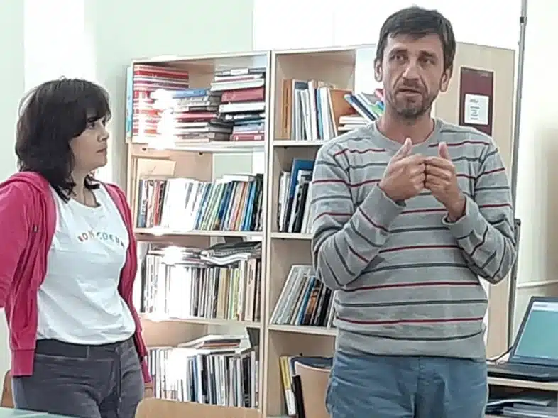 Ouverture internationale 803 52e92f_7706b3c38e3c4565a532385d786c086a~mv2