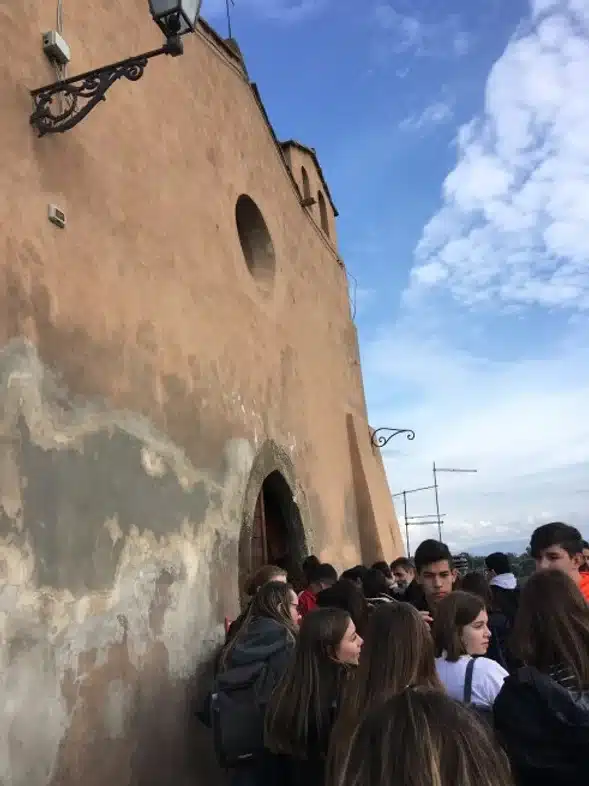 Ouverture internationale 1266 52e92f_7b6ca092c12b4f0a82f7cf8255fb83db~mv2