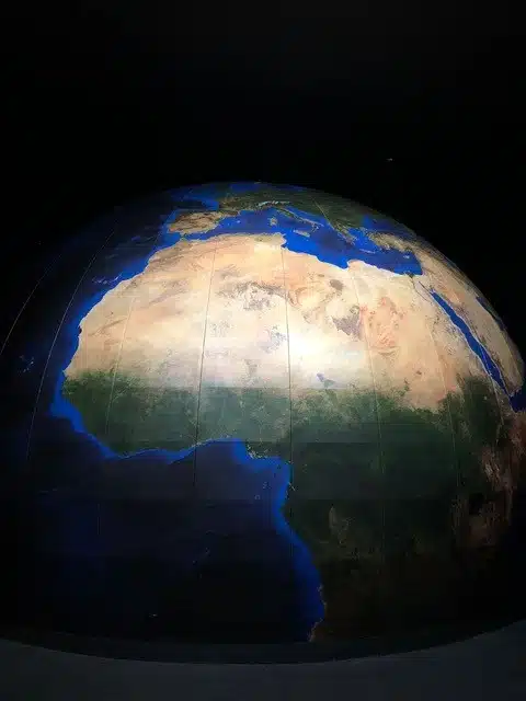 Ouverture internationale 207 52e92f_7ce1b3ad9002417794211e57d78773dc~mv2