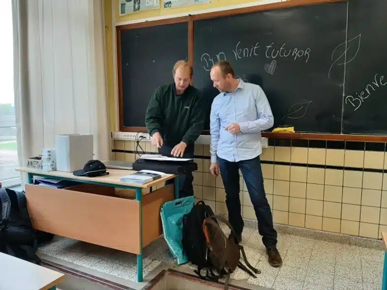 Ouverture internationale 549 52e92f_86deb7f9a4bb4cd985021201e879787e~mv2