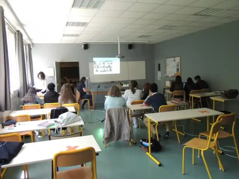 Ouverture internationale 354 52e92f_871fe4f6645243e3bf5ee9511e26a096~mv2