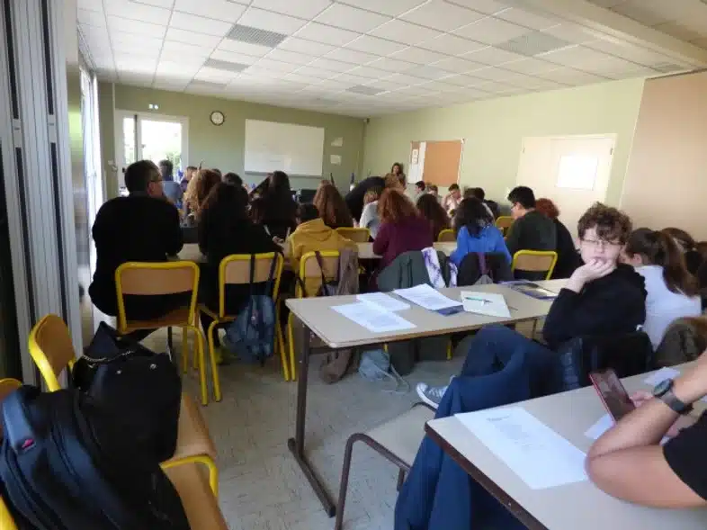 Ouverture internationale 1023 52e92f_88022c13f16a4793830ed9e8fbdb7285~mv2