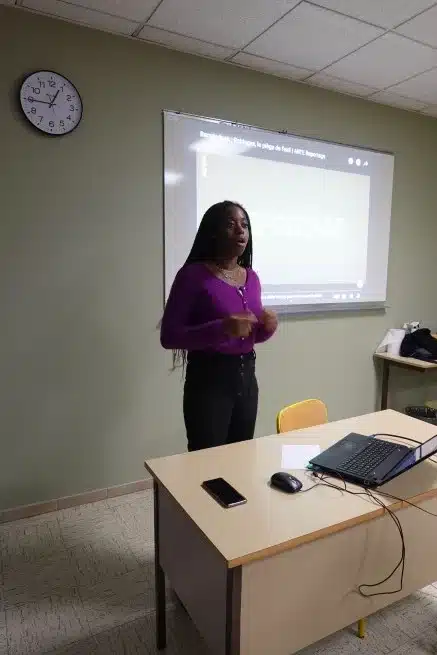 Ouverture internationale 1397 52e92f_889560efffbb407990340da2897d2e2b~mv2