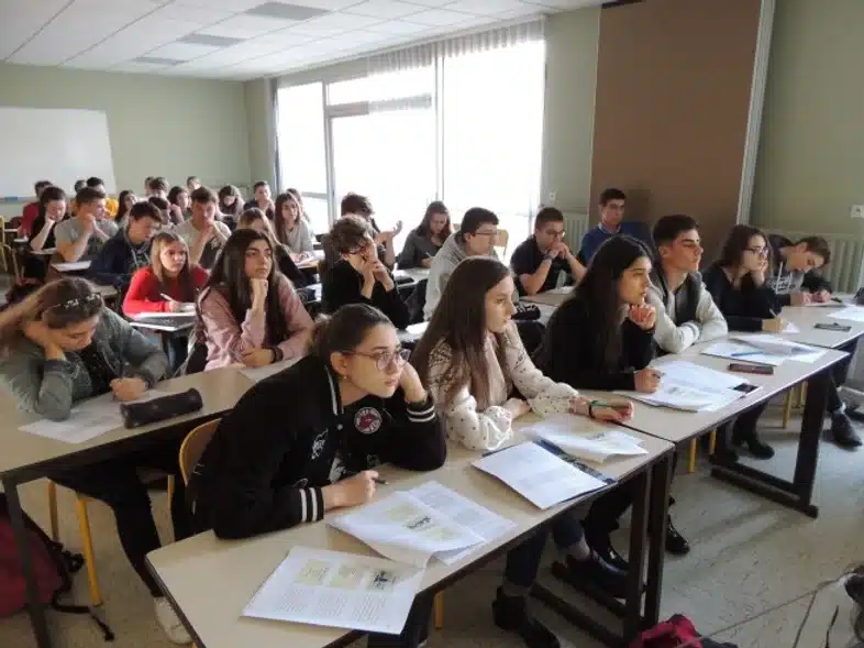 Ouverture internationale 1072 52e92f_8b01004828d748edbc2482db69fab3e0~mv2