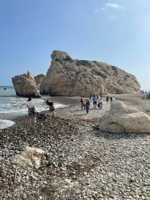 Ouverture internationale 233 52e92f_8b1c4922fdf34b3a958d8153cadc75ff~mv2