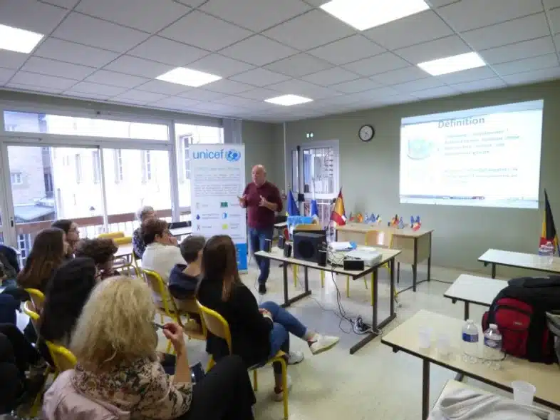 Ouverture internationale 1149 52e92f_8c52c4adbce6469db7b5a30c6506130c~mv2