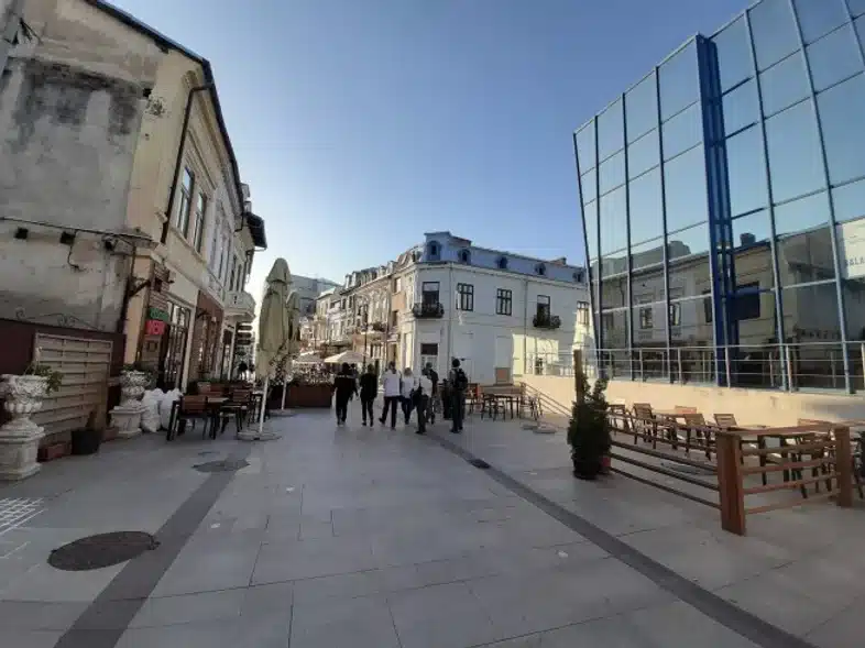 Ouverture internationale 779 52e92f_8cf23c4f7a954628914b058e42511532~mv2