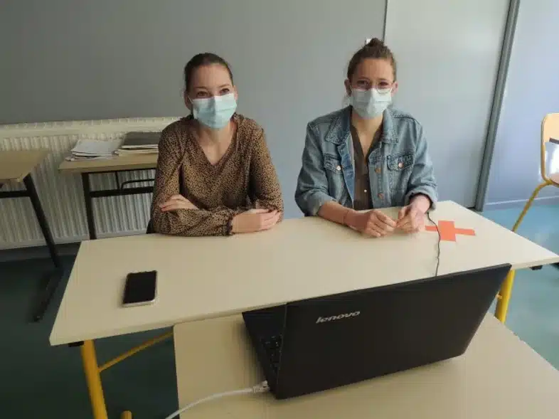 Ouverture internationale 351 52e92f_92f3d8b0b228474ea1d547587048e801~mv2