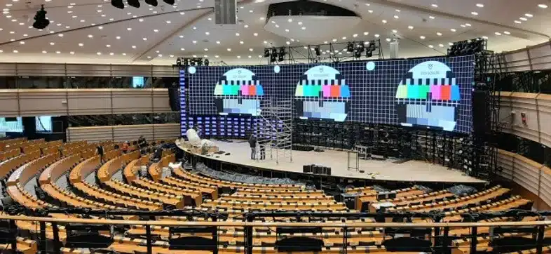 Ouverture internationale 439 52e92f_9a01cd11e9b44dd28eb9c6b55dbfb358~mv2