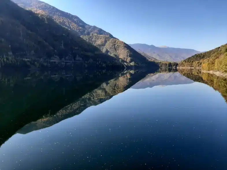 Ouverture internationale 867 52e92f_a043eaa2d0d643cb983b2c7a4a5eae4f~mv2