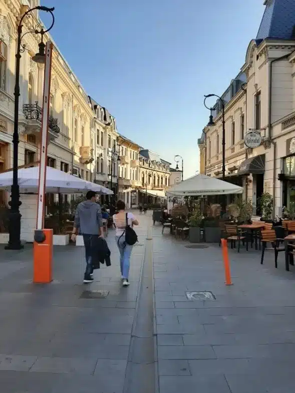 Ouverture internationale 777 52e92f_a41198e858a34d4a8c460eddf545530b~mv2