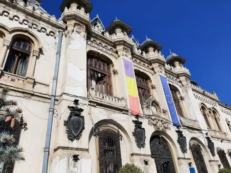 Ouverture internationale 769 52e92f_a83679a9ab1e494893f1817c4812931b~mv2