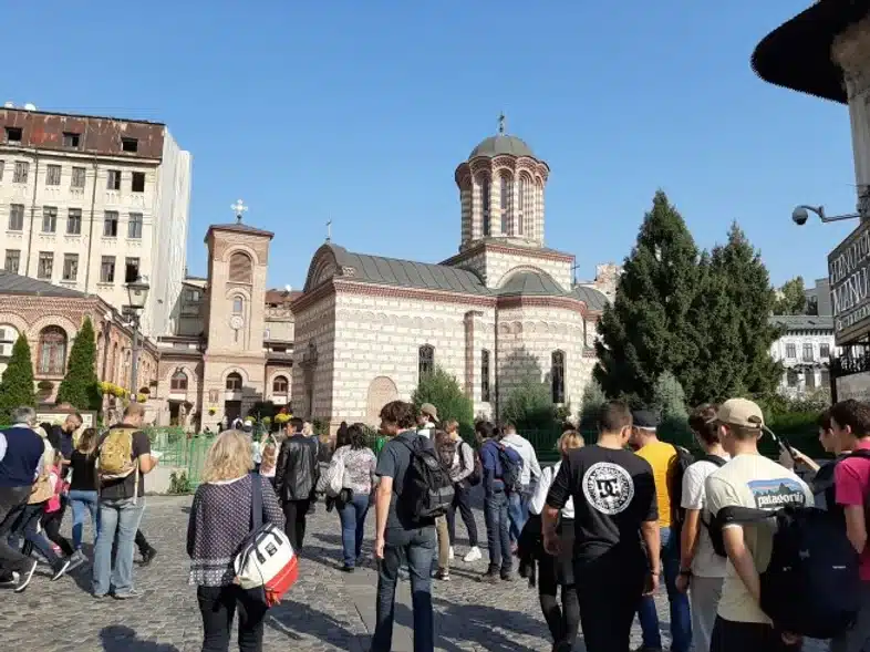 Ouverture internationale 890 52e92f_a9b45e43b99b499bbeba4a5d15f10a89~mv2