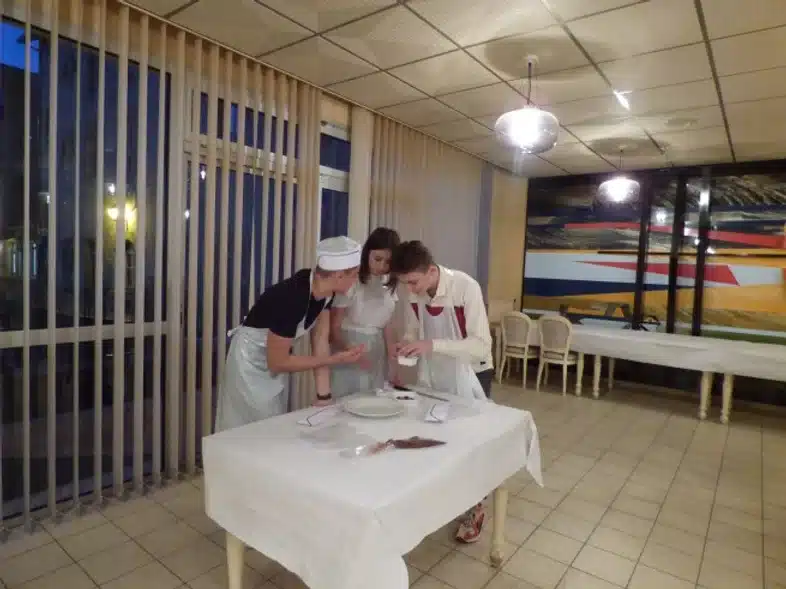 Ouverture internationale 1050 52e92f_a9da36ca2c864c20bc58b0ea59175309~mv2