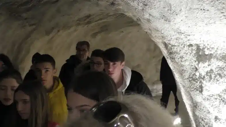 Ouverture internationale 679 52e92f_aecc2fabbe5545f1831cf953c644735a~mv2