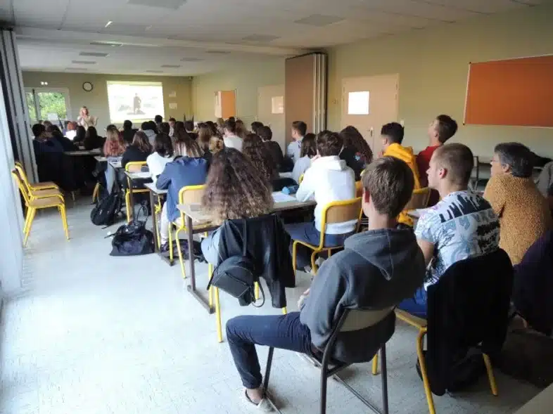 Ouverture internationale 1073 52e92f_af7fa5a404c04a48b7767242cb08bf7c~mv2