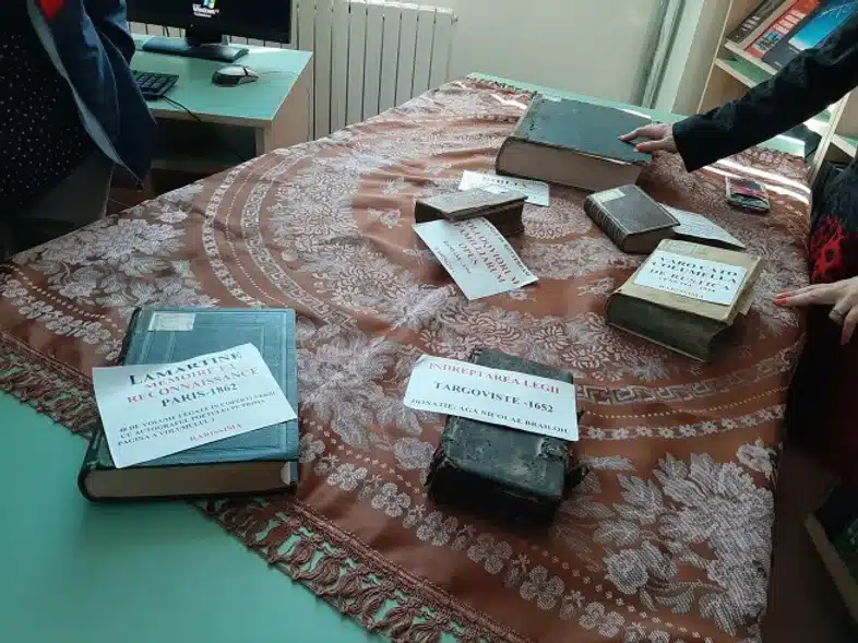 Ouverture internationale 758 52e92f_b00a6b9c59494fa4ae83d41cc7b439e6~mv2