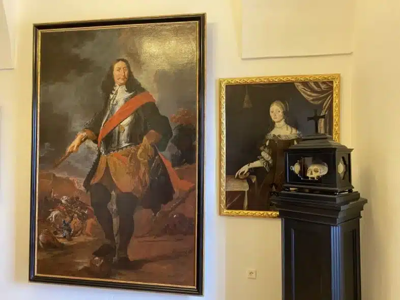 Ouverture internationale 1176 52e92f_b082d60c5f1f4d2fb87f113ae720c11b~mv2