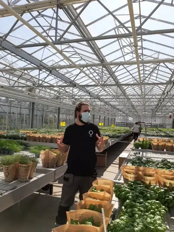 Ouverture internationale 326 52e92f_b8f3341ff08842bfa0e49e8321799798~mv2