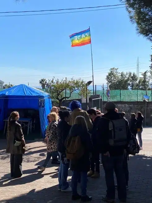 Ouverture internationale 153 52e92f_ba975fb8c1a542c99e413edcece473d4~mv2