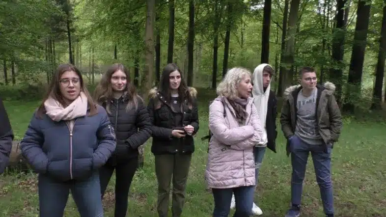 Ouverture internationale 587 52e92f_baab2919cba0410e898580cb267770fc~mv2