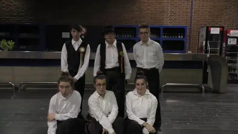 Ouverture internationale 478 52e92f_be6a490f89be4cad87f1de88f264a647~mv2