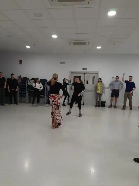 Ouverture internationale 963 52e92f_c022e29d15dc45cab776dadd72a837ad~mv2