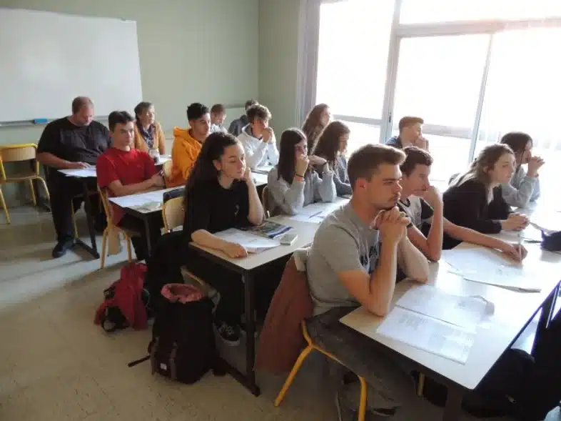 Ouverture internationale 1064 52e92f_c1c9d7962908423680f3af94705c7a5b~mv2