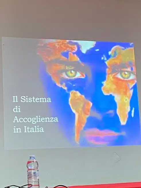 Ouverture internationale 148 52e92f_cddd874190554b128da05e597703891d~mv2