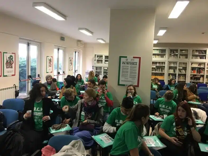 Ouverture internationale 1258 52e92f_d0e7ac362dc34f3f9a03de760be8bda6~mv2