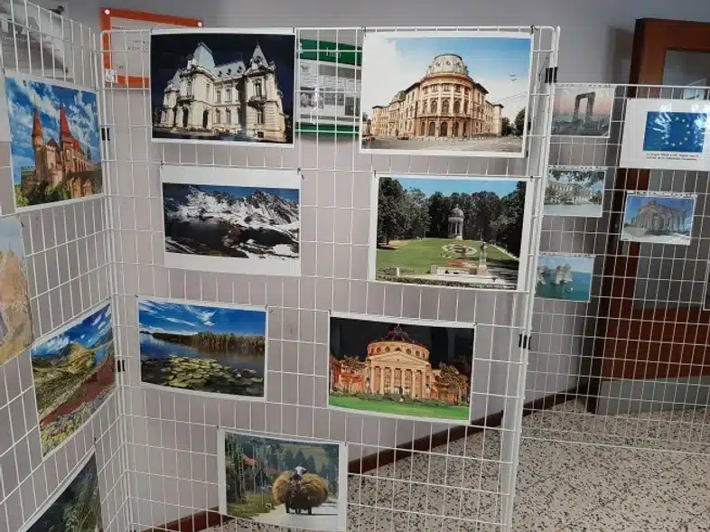 Ouverture internationale 621 52e92f_d1547edc3979412a9c4605f41fa85445~mv2