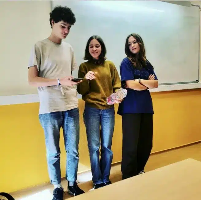 Ouverture internationale 208 52e92f_d265e1608771443a84495d5914ac7b6f~mv2