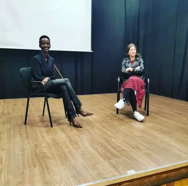 Ouverture internationale 198 52e92f_d59adaefd6a14138950eed39e59e072d~mv2