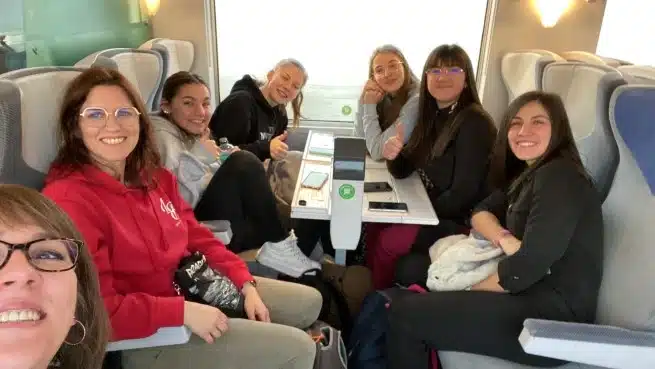 Ouverture internationale 143 52e92f_d59e2d7177f64d70946e93db20a7be0e~mv2