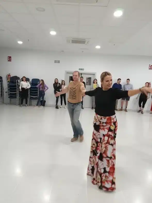 Ouverture internationale 967 52e92f_d5a6010fc50d4c4f94f2c160c1be9277~mv2