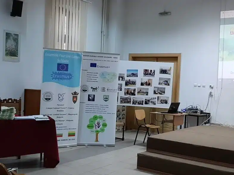 Ouverture internationale 729 52e92f_d73b6205116e4fd29e8f0cc71bcd02ac~mv2