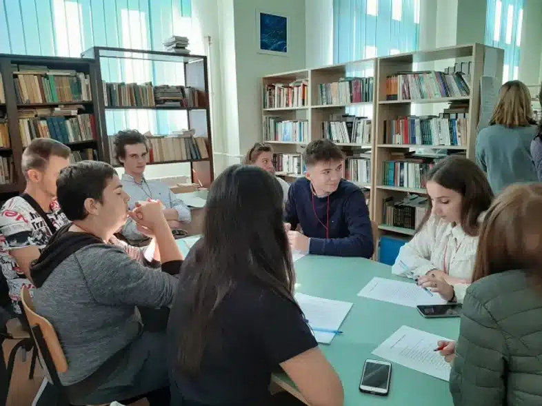 Ouverture internationale 763 52e92f_d851d93bc92f4677a2563e7fde1ba053~mv2