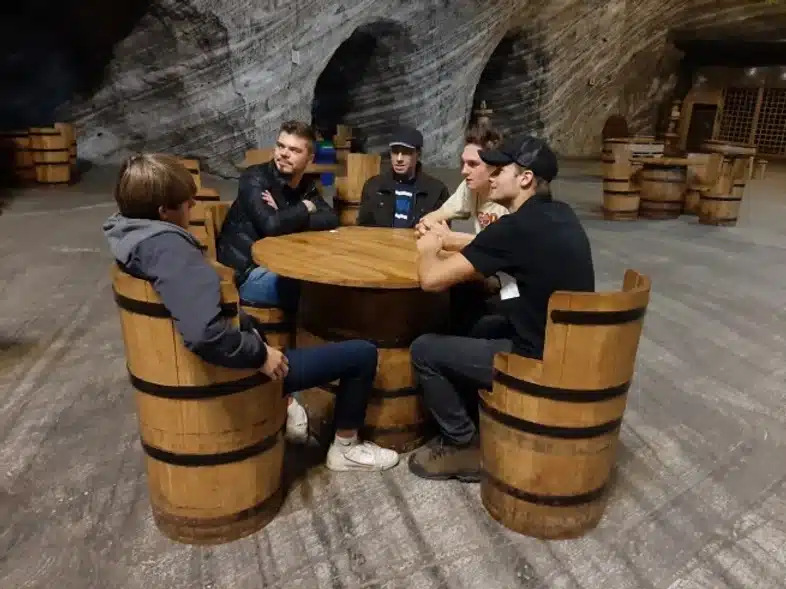 Ouverture internationale 876 52e92f_dbedf9975ade4964968af40cc5391d29~mv2