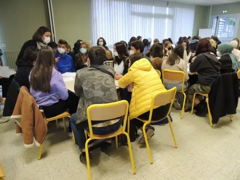 Ouverture internationale 1223 52e92f_df0434939879490aa56ee204b4a2384d~mv2