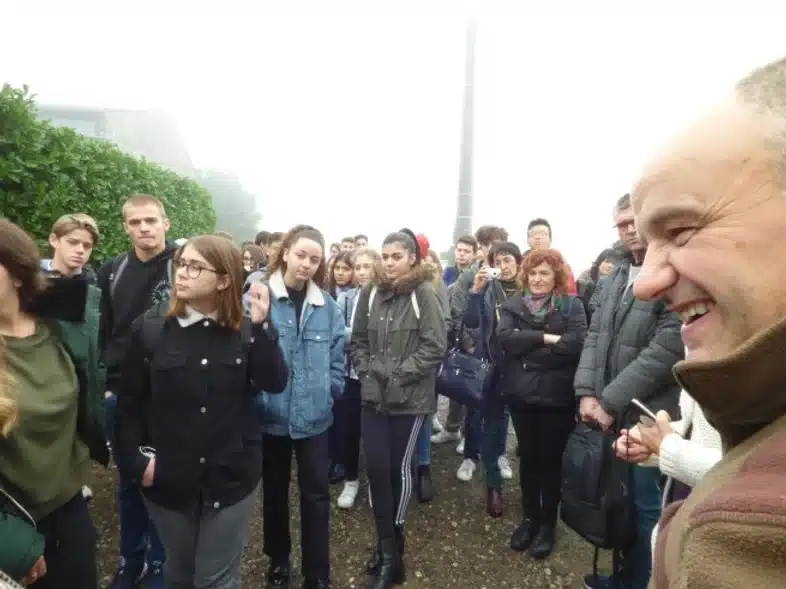 Ouverture internationale 1132 52e92f_e2a49543e1884be1804e1f8f0c861fcb~mv2