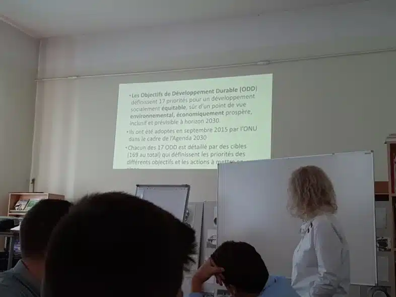 Ouverture internationale 762 52e92f_e32e39e2b412402ab4ec7b3d4e11ea43~mv2